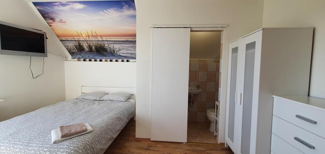Komodor - Ozonowane Pokoje Goscinne Ustronie Morskie Exterior foto